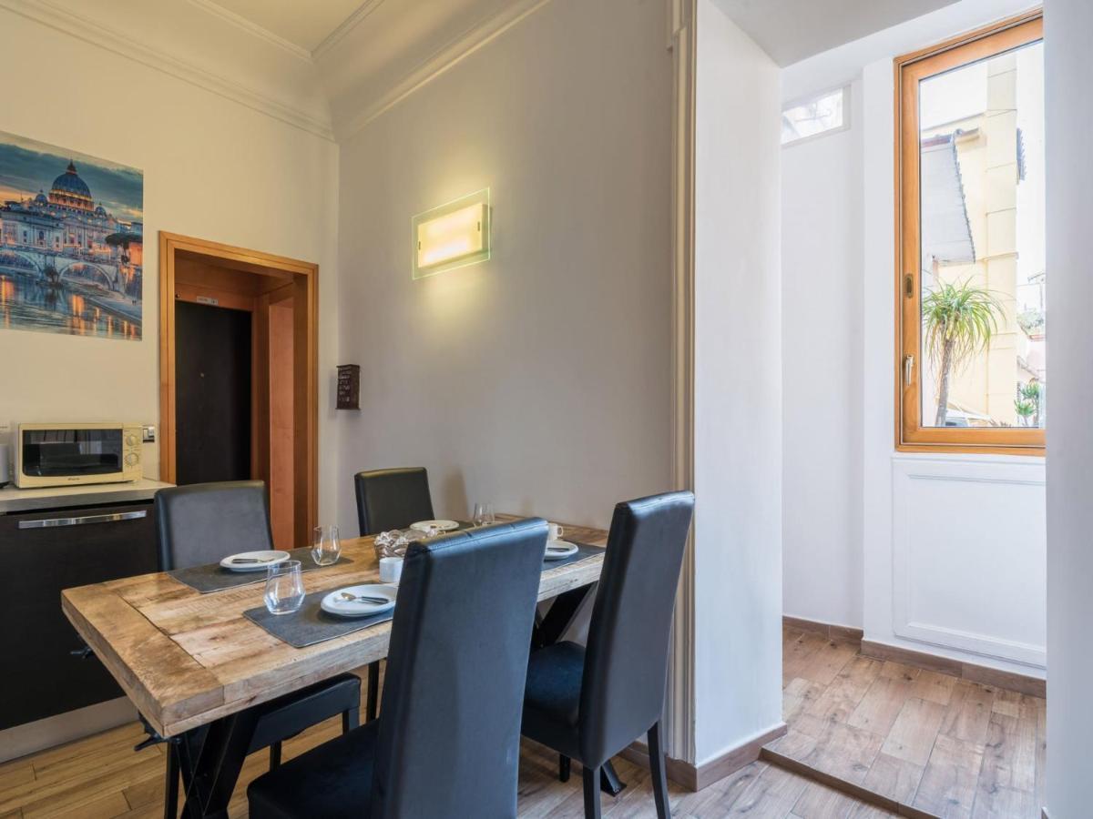 The Best Rent - Elegant Three-bedroom A Few Steps From Fontana Di Trevi Rom